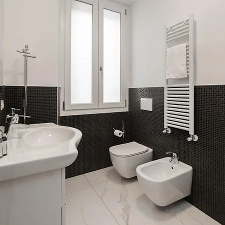 Apartment Brand New Flat In The Heart Of *
