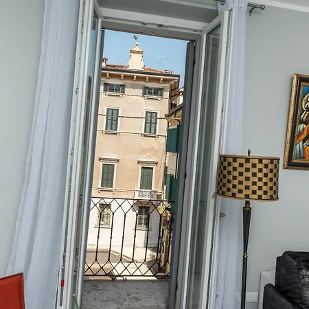 Brand New Flat In The Heart Of Apartment Verona